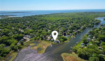 151 Conanicus Rd, Narragansett, RI 02882