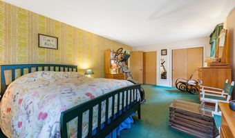 53 Hampton Ave, Auburn, ME 04210