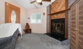 135 Beechwood Ln, Oceanside, CA 92054