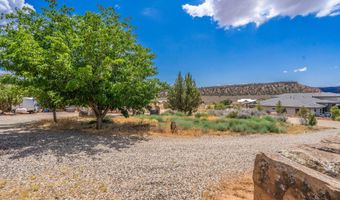 944 W Foothill Dr, Apple Valley, UT 84737