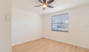 6304 FLORIDA Cir W, Apollo Beach, FL 33572