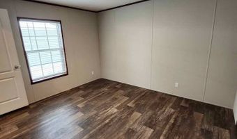 2803 Viewfield Ln, Almont, MI 48003