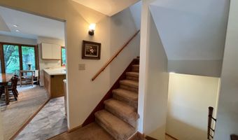 625 Old Turnpike Rd E, Banner Elk, NC 28604