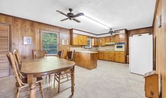 40 W Balsam St, Andrews, SC 29510