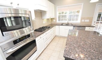 300 Sutton Glen Dr, Apex, NC 27523