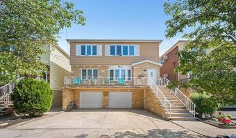 13 SCHUYLER Pl W, Bayonne, NJ 07002