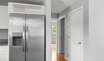 9 Hounds Way, Bath, ME 04530