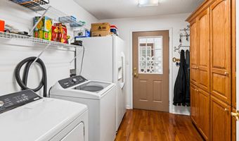 634 Alapaha River Dr, Alapaha, GA 31622