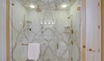 4744 34TH St N, Arlington, VA 22207