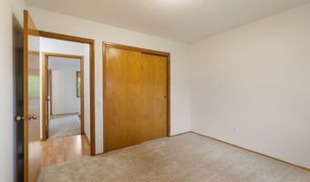 24950 NE AIRPORT Rd, Aurora, OR 97002