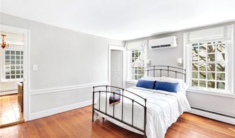 42 Second St, Newport, RI 02840