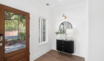 608 Pilot St, Beaufort, SC 29902