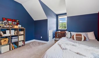 18 Greenwood Fields Dr, Asheville, NC 28804