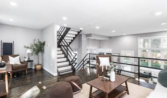 606 W CONWAY St, Baltimore, MD 21230