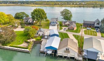 488 Lathrop, Algonac, MI 48001