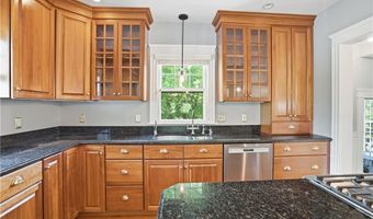73 Progress St, Lincoln, RI 02865