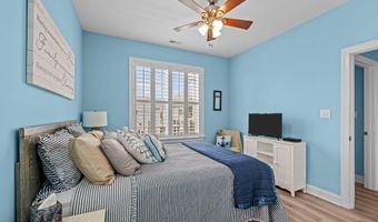 109 E Terminal Blvd, Atlantic Beach, NC 28512