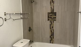 1800 W ELLIOT Rd 107, Chandler, AZ 85224