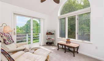 48 Wright Ln, Jamestown, RI 02835