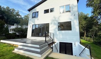 8908 MOHAWK Ln, Bethesda, MD 20817
