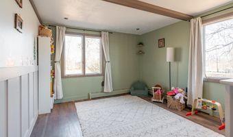 581 S Barnstead Rd, Barnstead, NH 03225