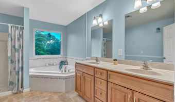525 Barnegat Blvd, Beachwood, NJ 08722
