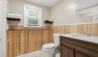 35 Superior View Blvd, North Providence, RI 02911