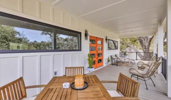 218 Thomas St, Bay St. Louis, MS 39520