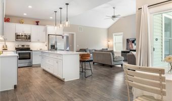 500 Sachem Rd, North Kingstown, RI 02852