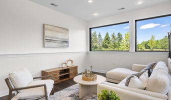 5636 Meadow Ln, Ann Arbor, MI 48105