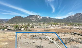 45 Las Animas Rd, Arroyo Seco, NM 87514