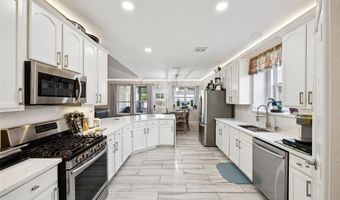 6321 Fall River Dr, The Colony, TX 75056