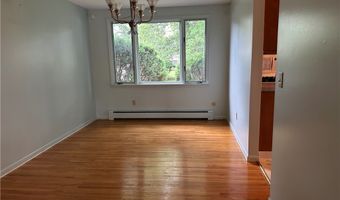 150 Jeffrey Dr, Amherst, NY 14228