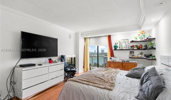 20281 E Country Club Dr 909, Aventura, FL 33180
