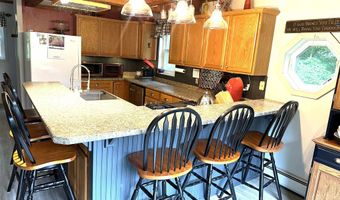 49 Hampshire Cir, Brattleboro, VT 05301