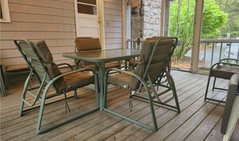 529 Shippeetown Rd, East Greenwich, RI 02818