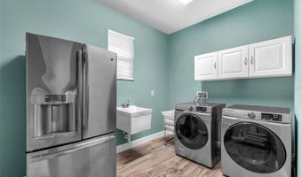 322 WINTERSIDE Dr, Apollo Beach, FL 33572