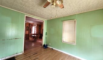 408 W 4th St, Anderson, IN 46016
