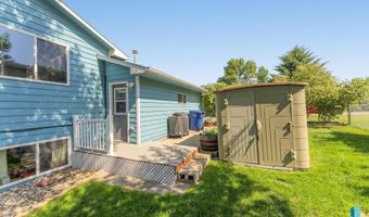 523 Kyle Ave, Baltic, SD 57003