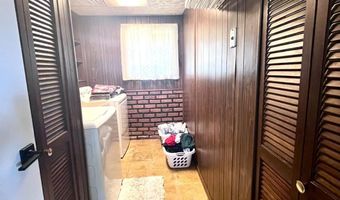 5165 Dundas Dr, Delhi, OH 45238