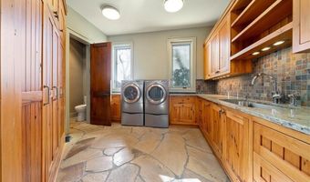 1103 Apple Pie Ridge Rd, Alto, GA 30510