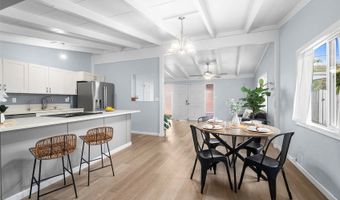 99-633 Hulumanu St, Aiea, HI 96701