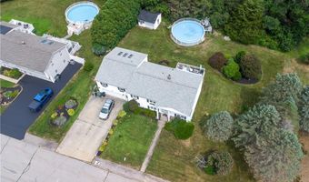 15 Driftwood Dr, Coventry, RI 02816