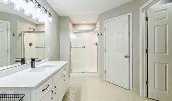 2865 Barclay Way, Ann Arbor, MI 48105