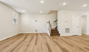 7355 MOUNTAINEER Dr, Alexandria, VA 22306