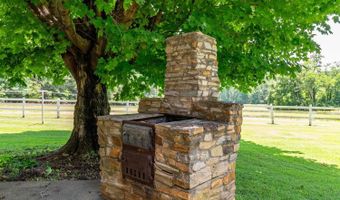 201 Frazier Rd, Altavista, VA 24517