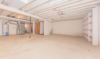 2225 Chaucer Ct, Ann Arbor, MI 48103