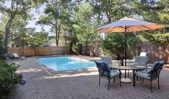 637 Compass Ave, Beachwood, NJ 08722