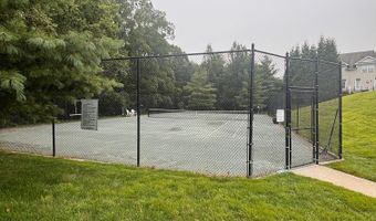 30 Faith Ln 30, Danbury, CT 06810