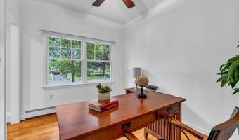 10 Greenwood Pl, Middletown, NJ 07748